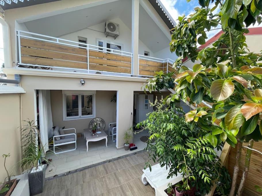 Grand Studio Charmant, Tout Equipe… Saint-Denis Luaran gambar